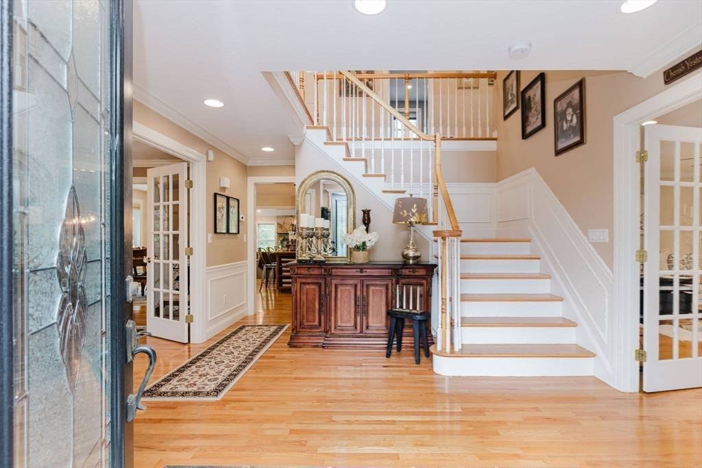 Easton, MA 02356,60R Poquanticut Ave