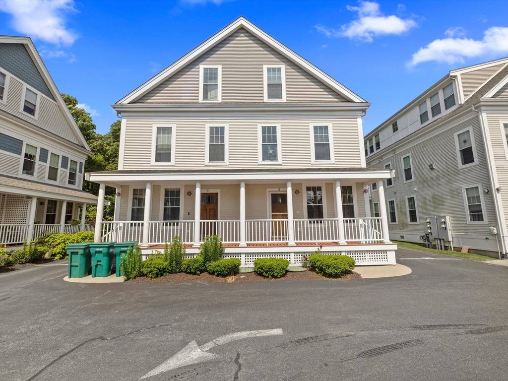 Bourne, MA 02532,5 Honora Ln #5