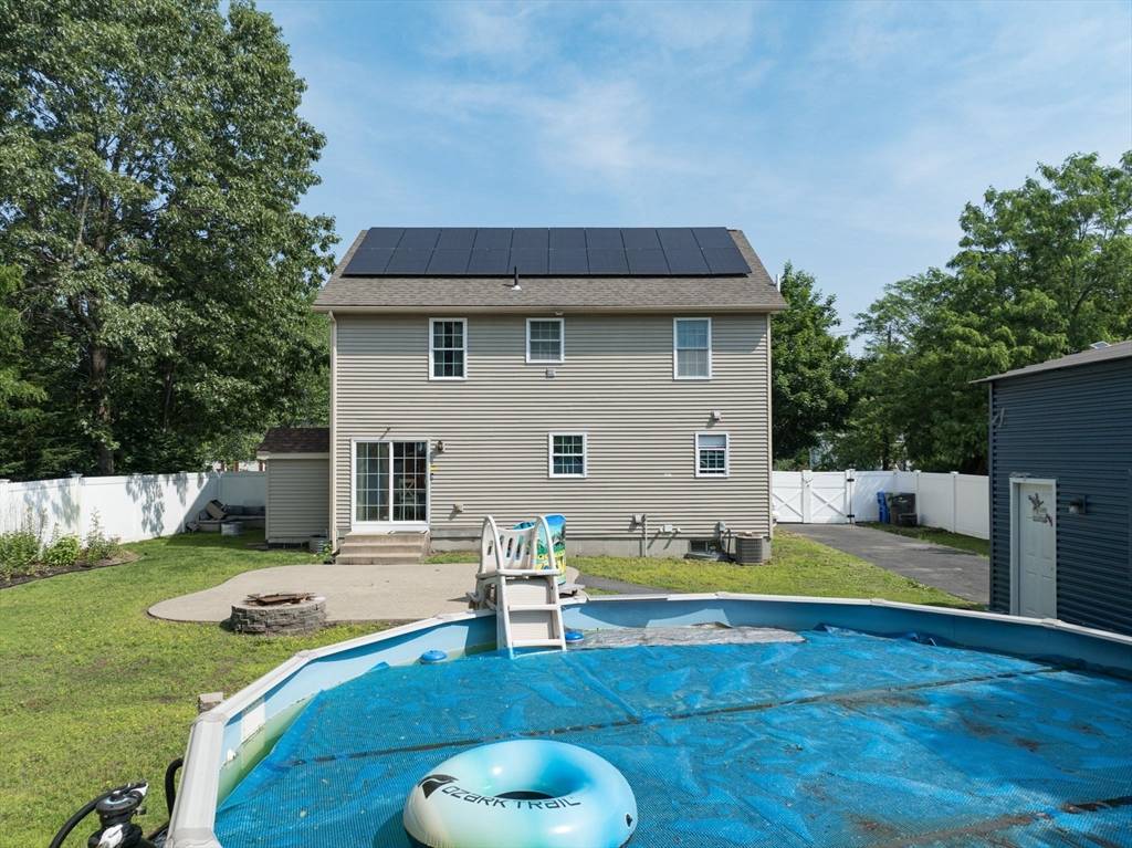 31 Acrebrook Rd Springfield, MA 01129