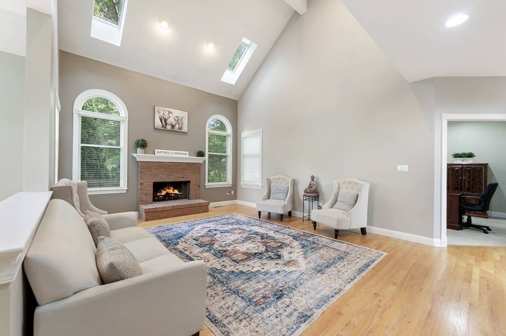 138 Fairview St Holliston, MA 01746