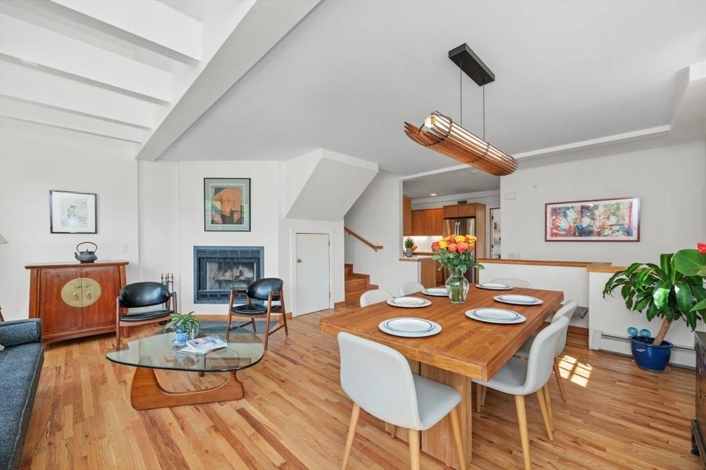 Cambridge, MA 02140,15-19 Mount Vernon St #4