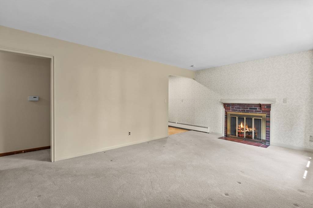 Framingham, MA 01701,99 Lasalle Avenue