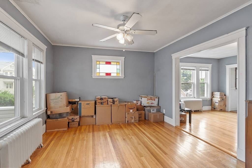 Medford, MA 02155,21 Carney St