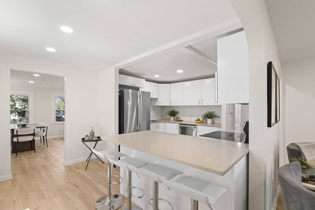 Needham, MA 02494,23 Cheney St