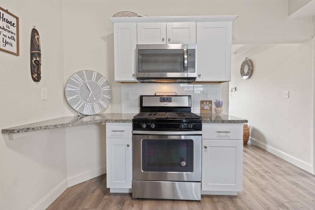 Peabody, MA 01960,10 Elliott Pl #3F