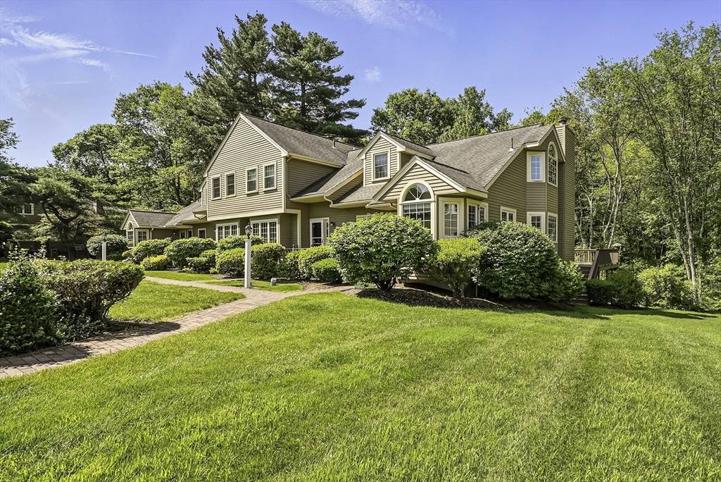 Hopkinton, MA 01748,8 Birchwood Lane #8