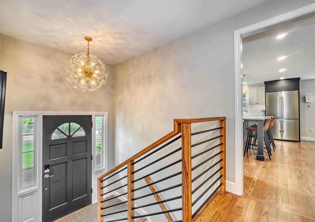 Westwood, MA 02090,517 Oak Street