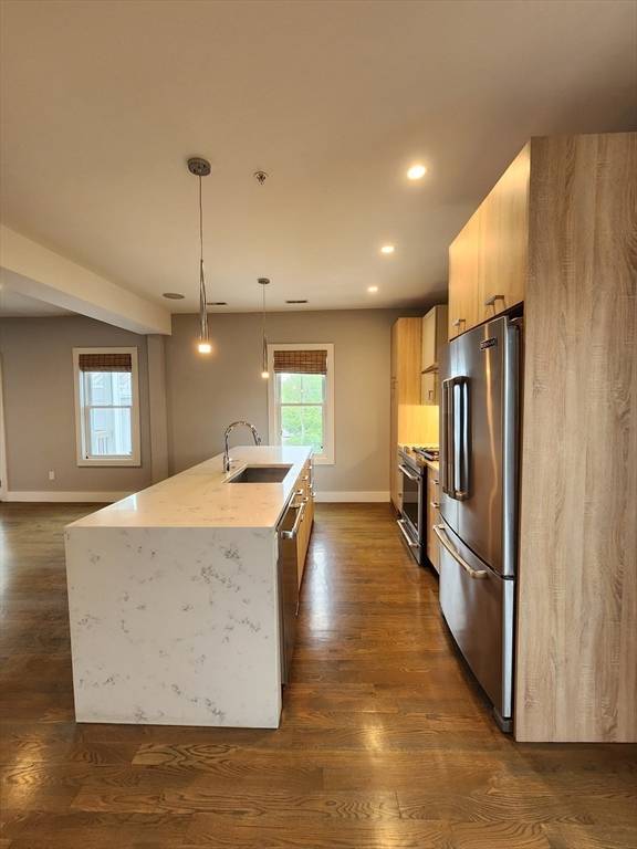 Boston, MA 02125,84 Romsey Street #3