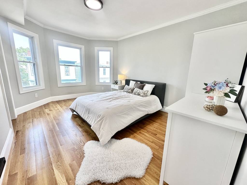 Boston, MA 02128,299 Maverick St #3