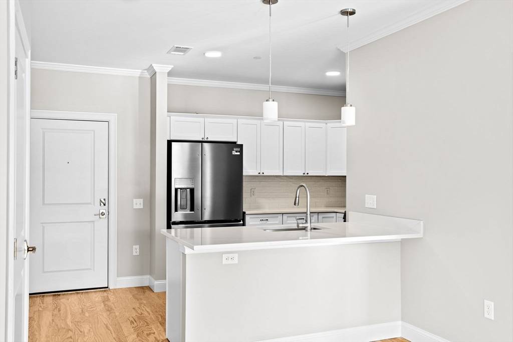 Milton, MA 02186,485 Blue Hills Parkway #11