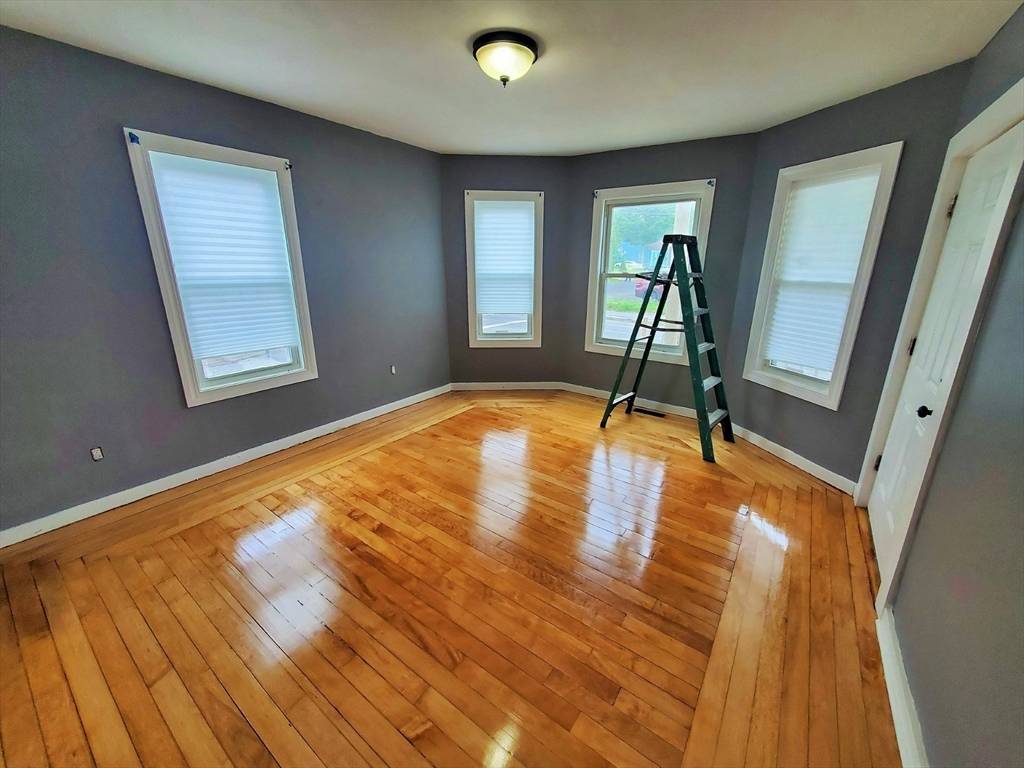 Brockton, MA 02301,14 Blaine St #1