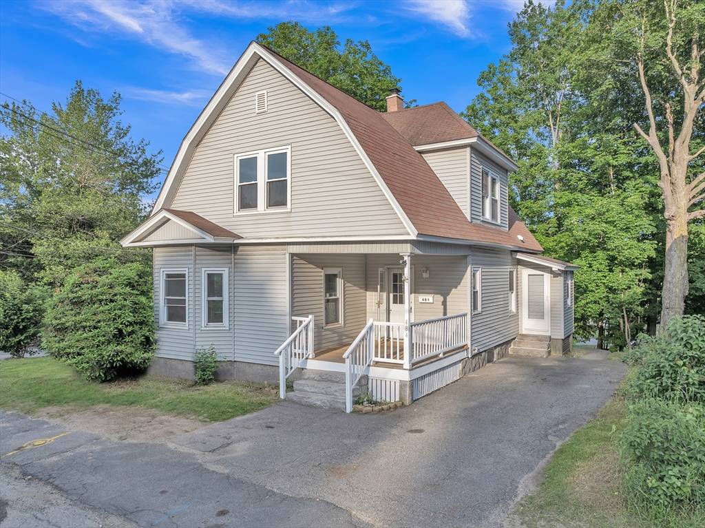 Fitchburg, MA 01420,484 Rollstone St