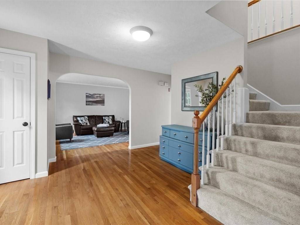 41 Nancy Dr Ashland, MA 01721