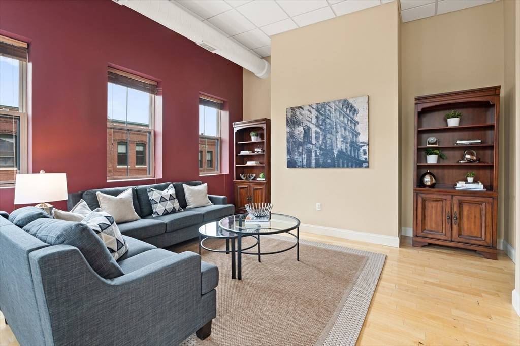 Haverhill, MA 01832,24 Washington St #404