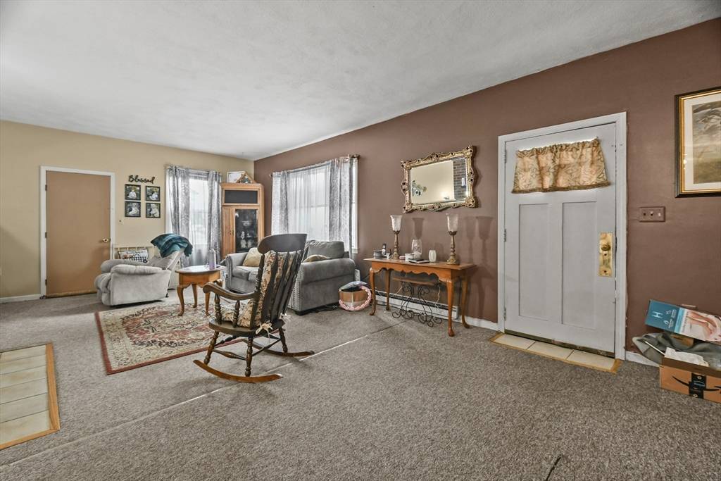 Shrewsbury, MA 01545,10 Gleason Rd
