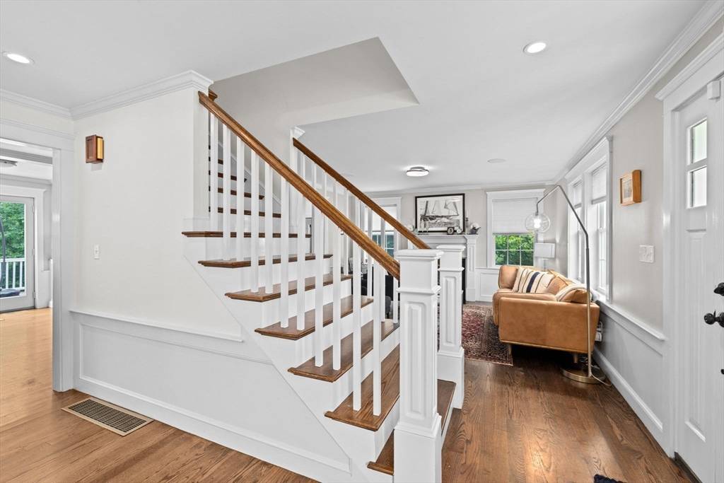 Scituate, MA 02066,161 Hollett St