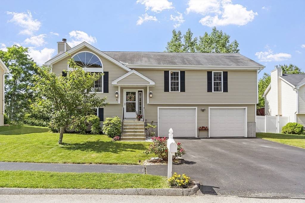 Worcester, MA 01607,5 Holly Ter