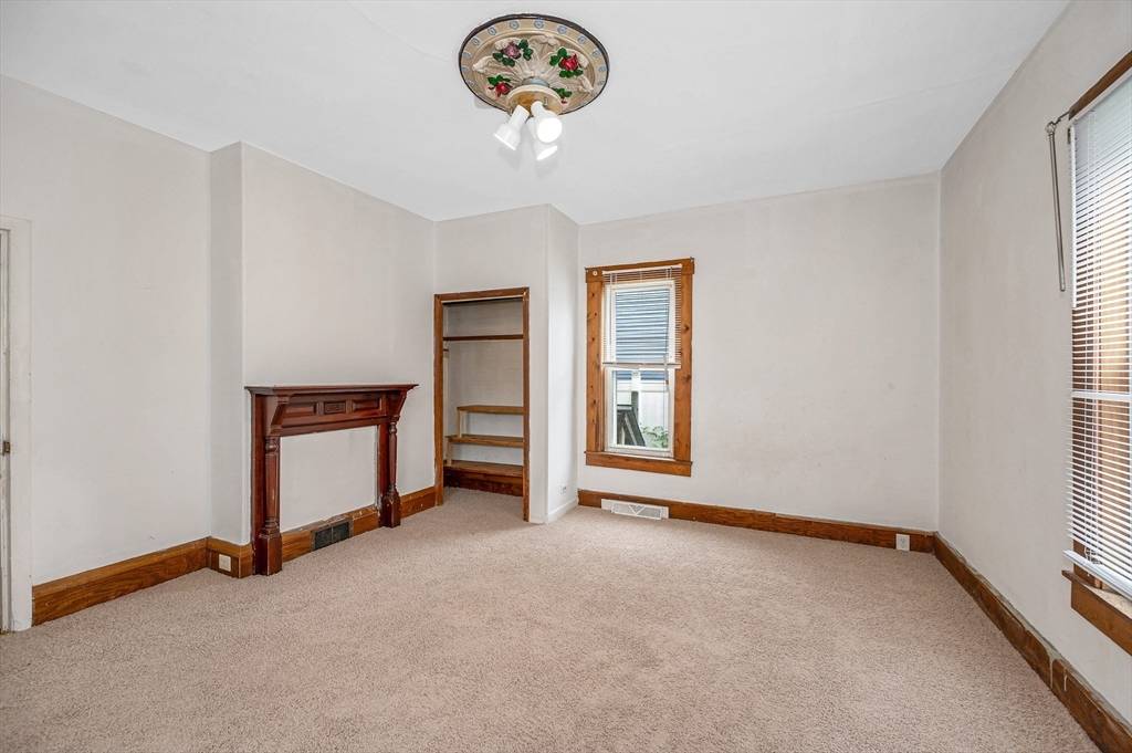 Lowell, MA 01850,34 May Street