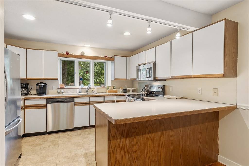 Westford, MA 01886,14 Bates #14