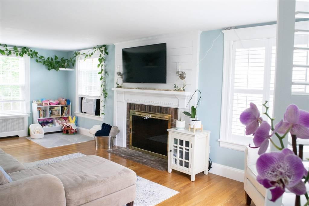 Weymouth, MA 02189,24 Garey Street