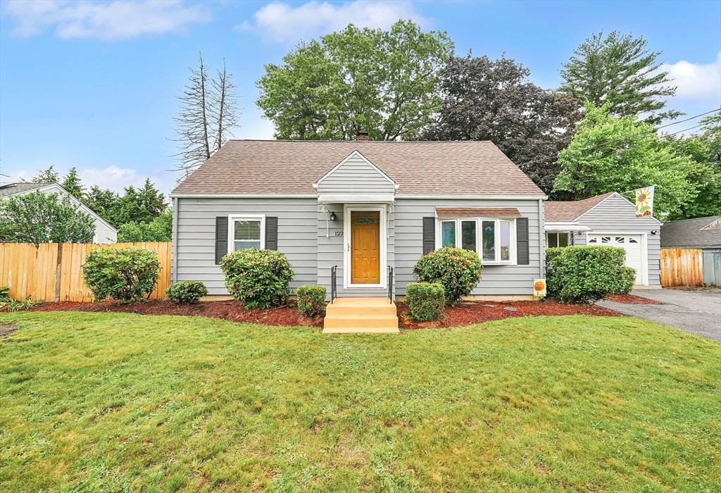 Springfield, MA 01129,122 Brookside Cir