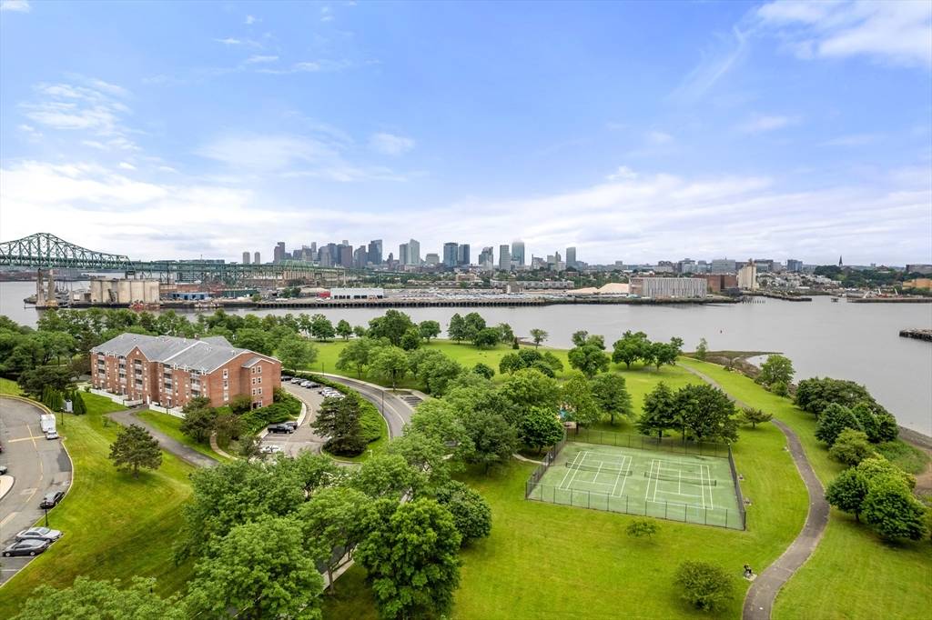160 Commandants Way #401 Chelsea, MA 02150