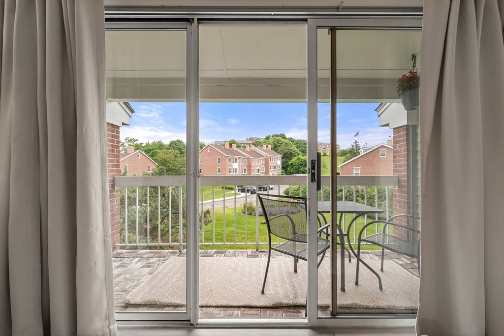 160 Commandants Way #401 Chelsea, MA 02150