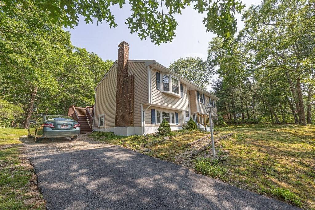 Plymouth, MA 02360,24 Lantern Ln