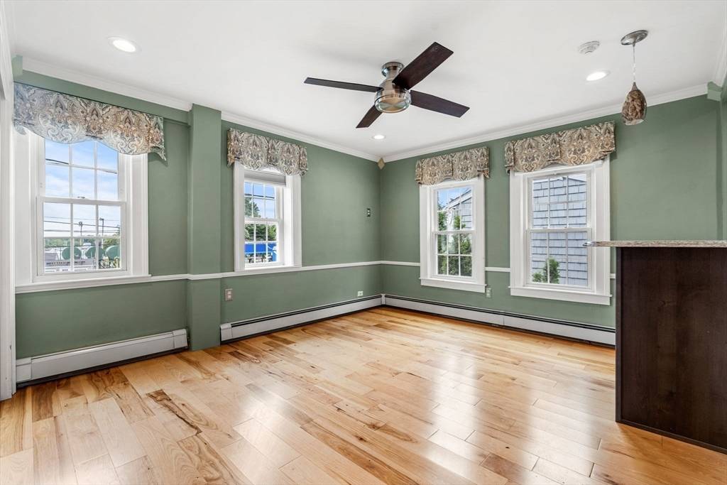 Newburyport, MA 01950,9-11 Kent #B