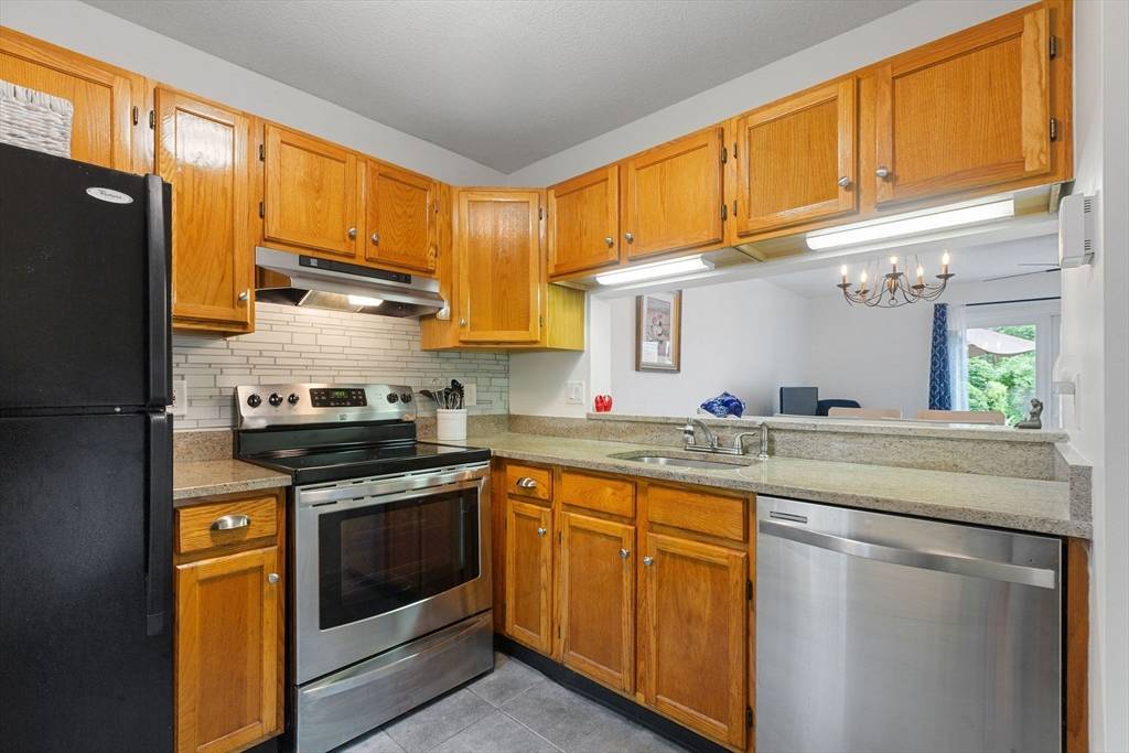 Brewster, MA 02631,288 Fletcher Ln #288