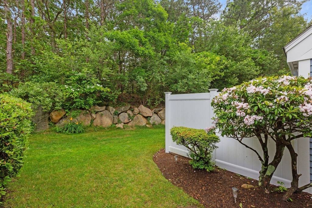Brewster, MA 02631,288 Fletcher Ln #288