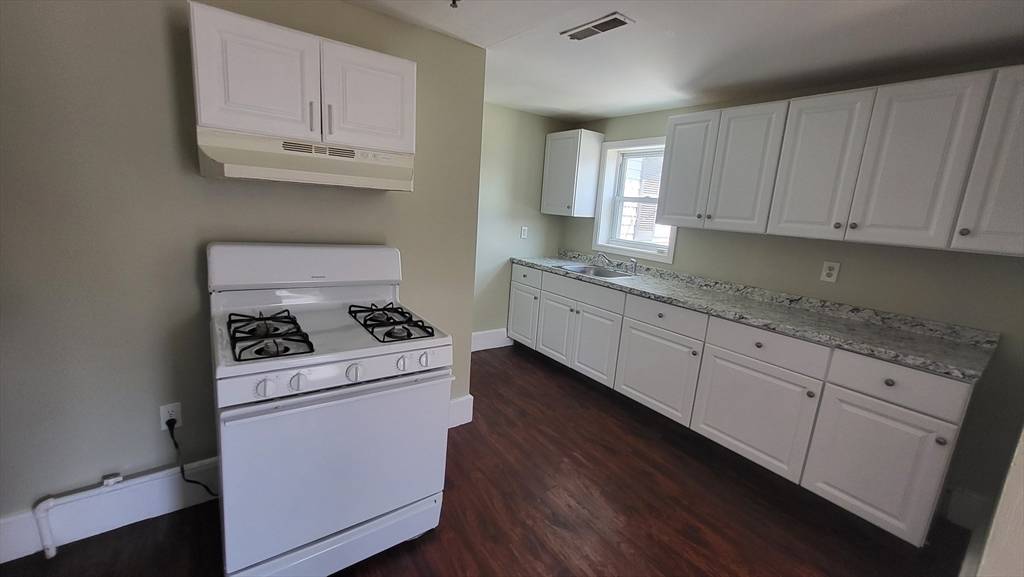 Lowell, MA 01854,128 Mt. Washington Street #5