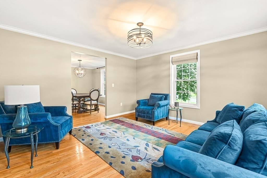 Woburn, MA 01801,6 Woods Hill Circle