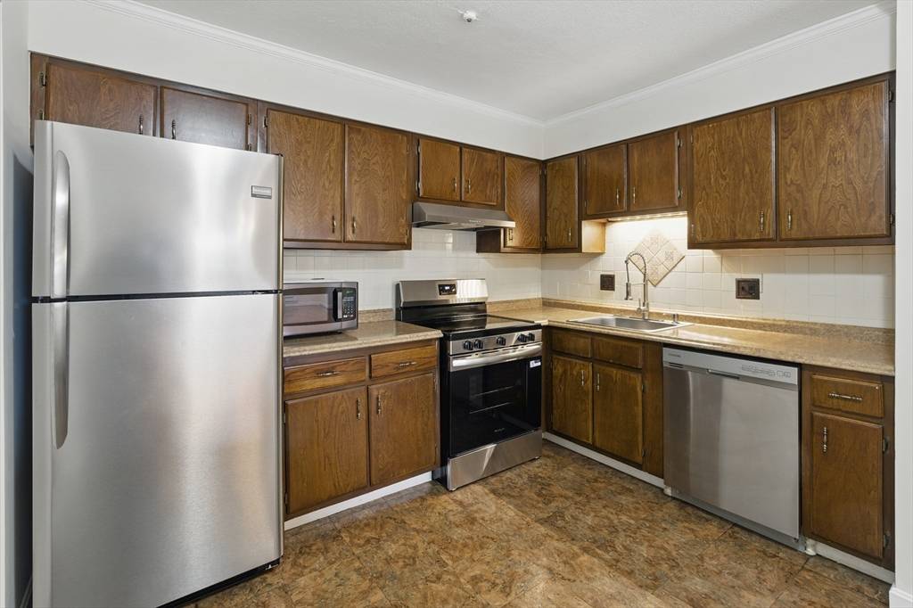 Everett, MA 02149,21 Central Ave #30