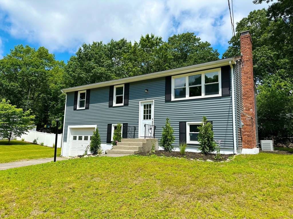 Norton, MA 02766,17 Kingsley Rd