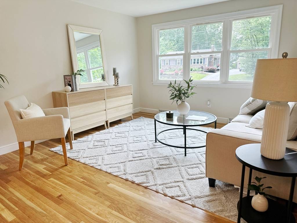 Norton, MA 02766,17 Kingsley Rd