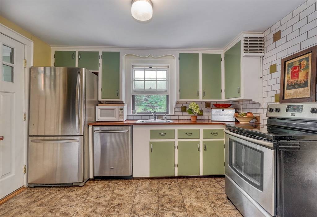 33 Mill Street Westwood, MA 02090