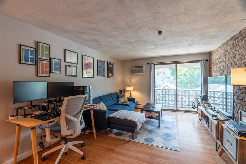 Malden, MA 02148,141 Pierce St #48