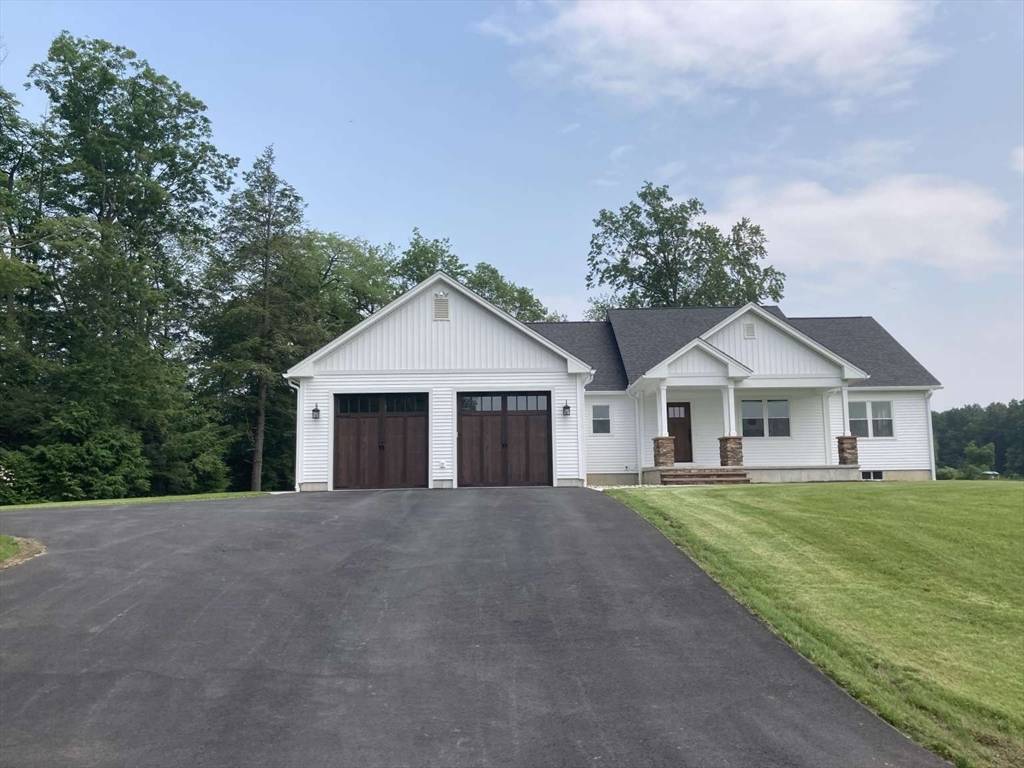 Hatfield, MA 01066,18 Molloy Ave