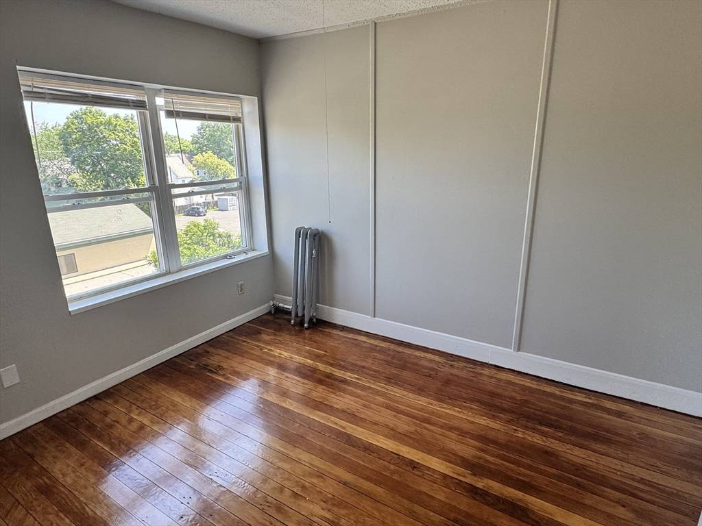 Springfield, MA 01108,430 Belmont Ave #4R