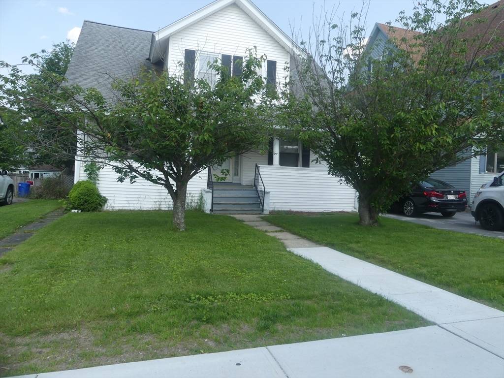 Worcester, MA 01606,323 Burncoat