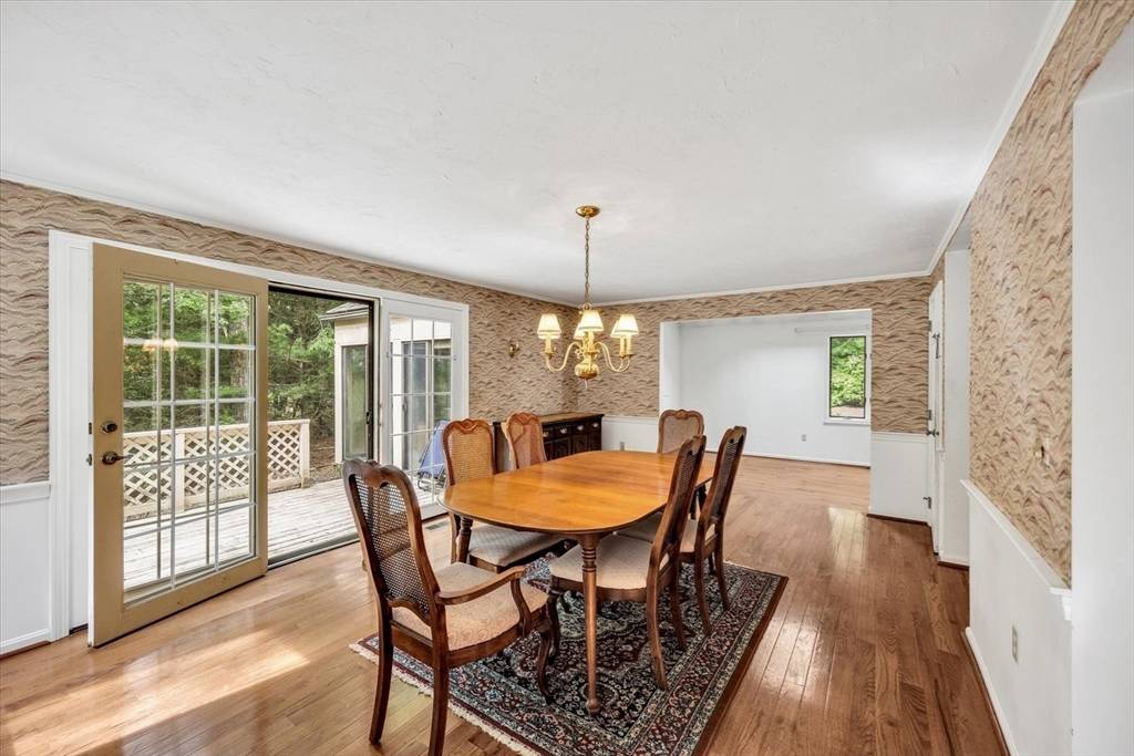 Mashpee, MA 02649,9 North Way
