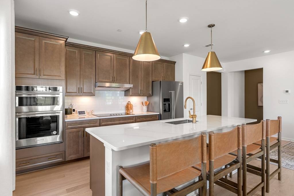 Woburn, MA 01801,6 Stratton Drive #407