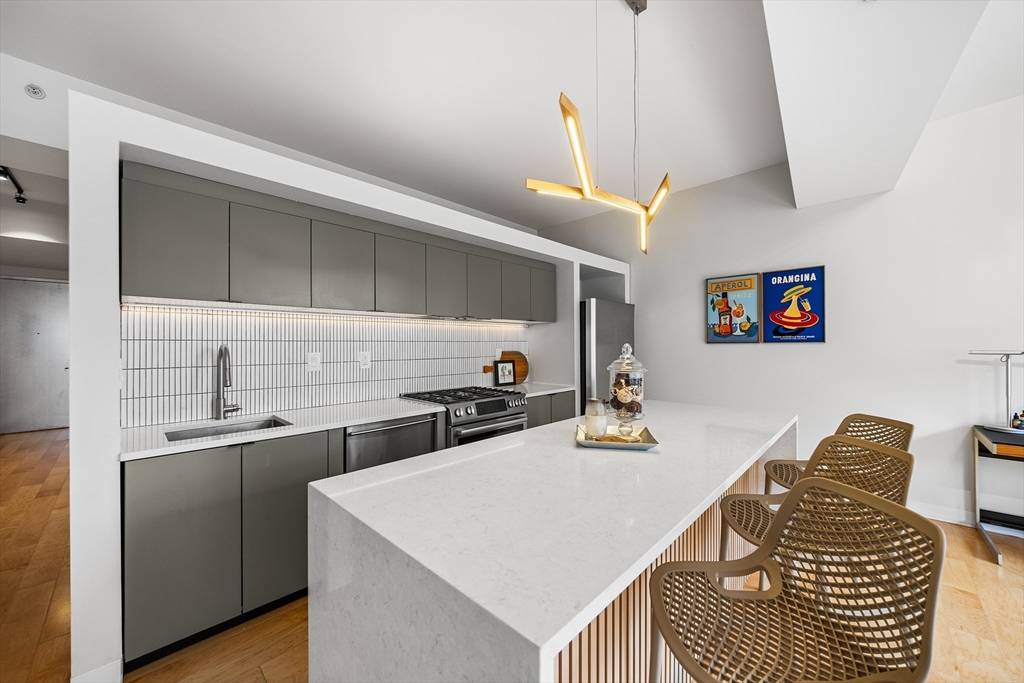 Boston, MA 02118,1313 Washington St #309