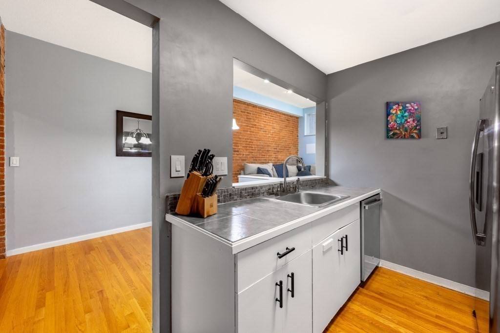 Boston, MA 02124,80 Beaumont St #101