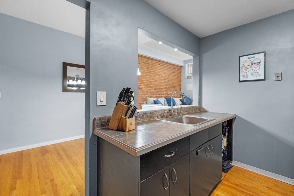 Boston, MA 02124,80 Beaumont St #101