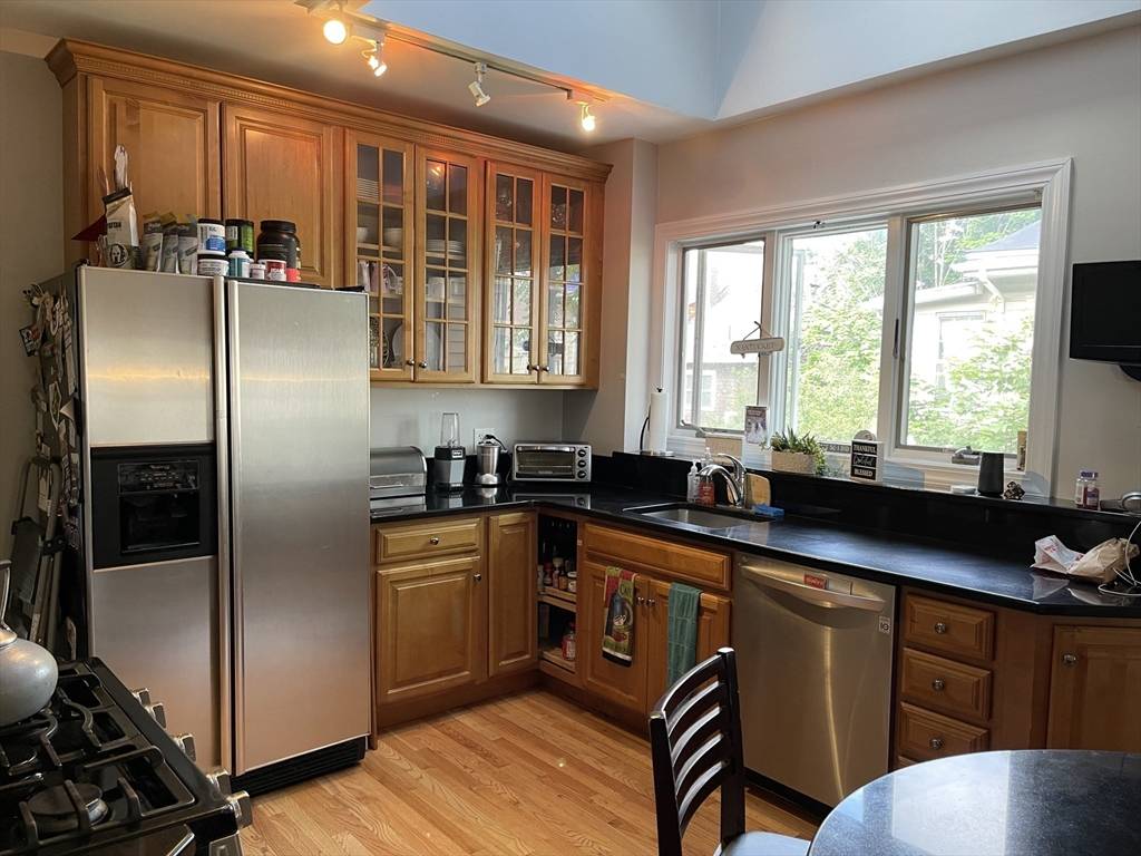 Belmont, MA 02478,12 Chester Road #12