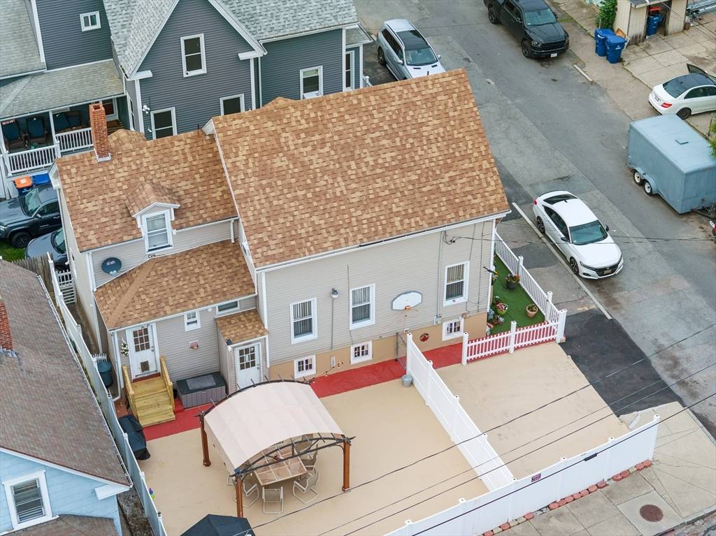 New Bedford, MA 02740,39 Crapo St