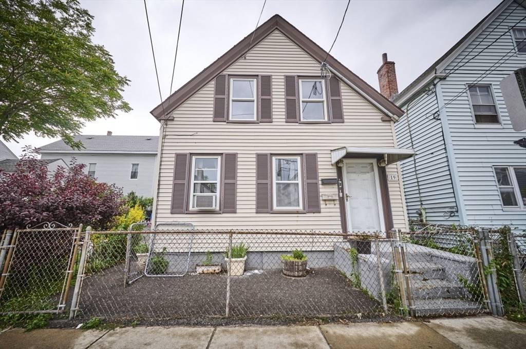 Lowell, MA 01852,19 Elm St