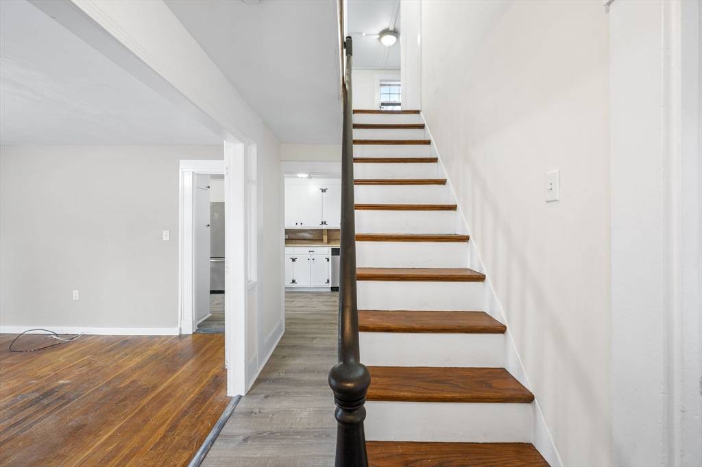 Stoneham, MA 02180,4 Pearl St #1
